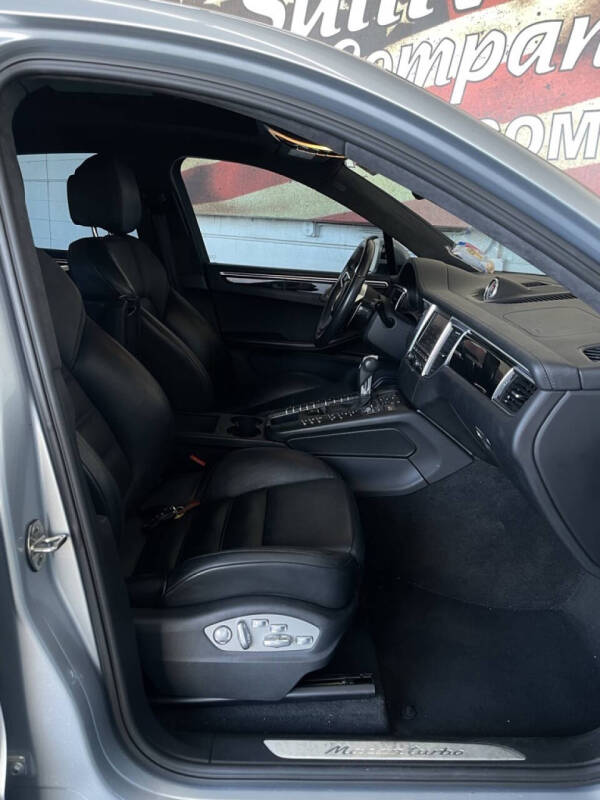 2016 Porsche Macan Turbo