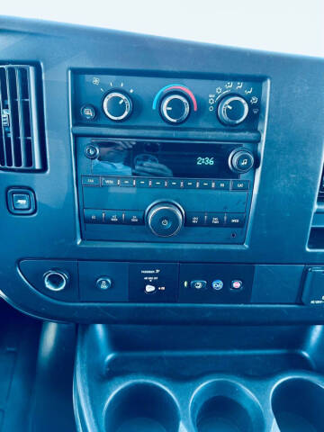 2023 Chevrolet Express 2500