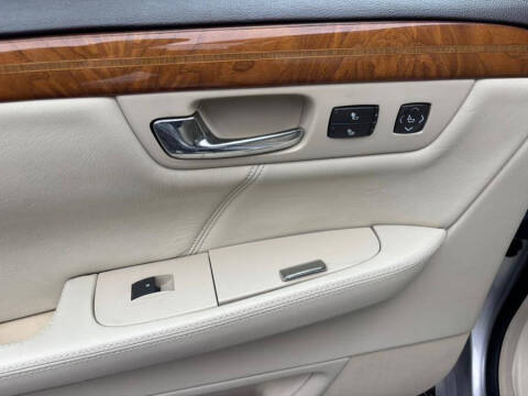 2010 Cadillac DTS Platinum Collection