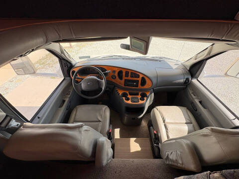 2005 Ford E-Series E-450 SD