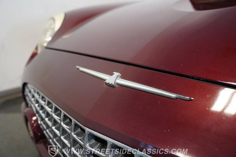 2004 Ford Thunderbird Deluxe