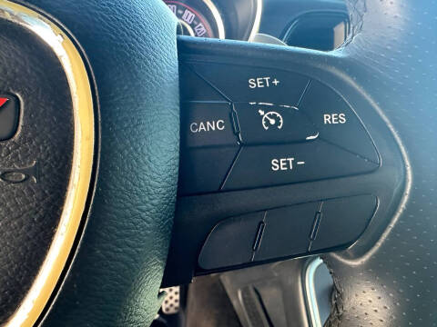 2015 Dodge Challenger R/T Shaker