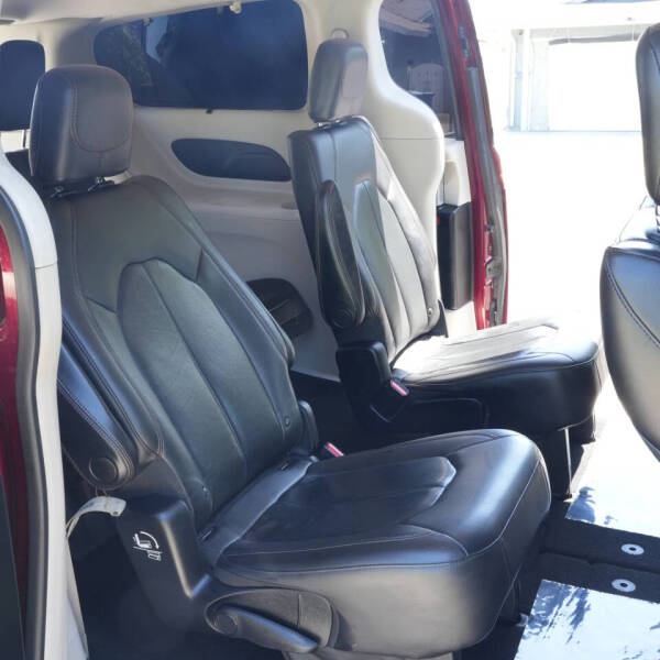 2018 Chrysler Pacifica Touring L