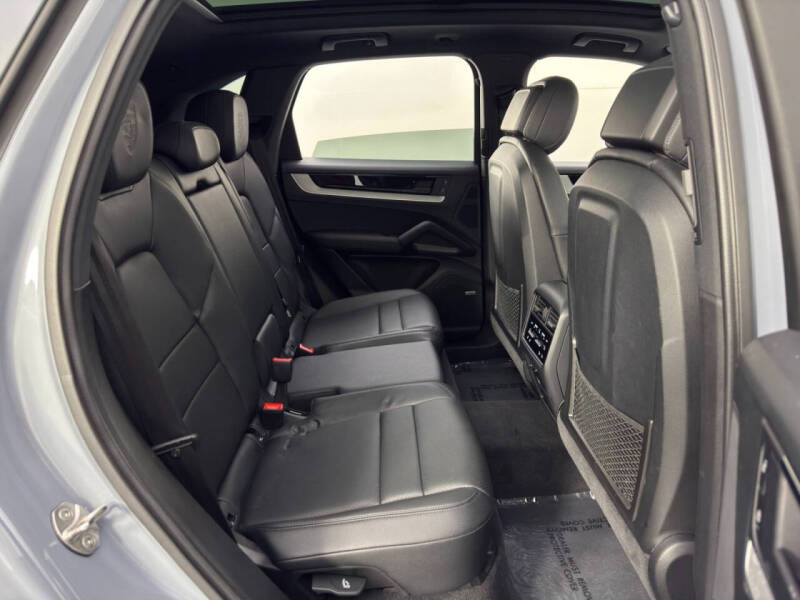 2024 Porsche Cayenne