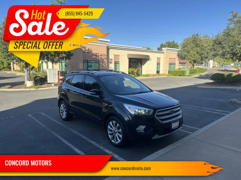 2017 Ford Escape Titanium's photo