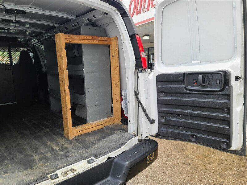 2018 GMC Savana 2500