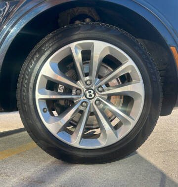 2019 Bentley Bentayga V8