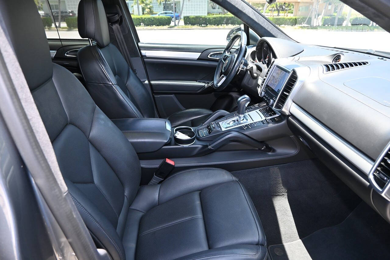 2018 Porsche Cayenne 39