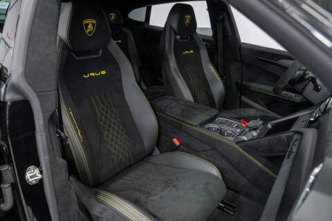 2023 Lamborghini Urus Performante