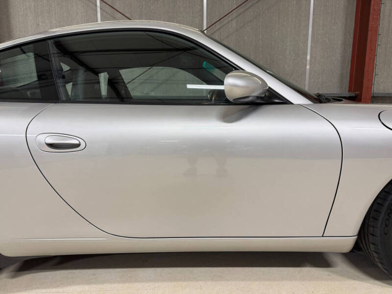 2000 Porsche 911 Carrera