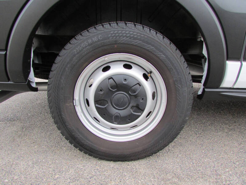 2020 Ford Transit 150 XL