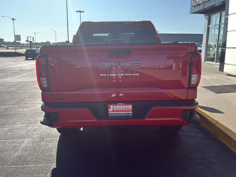 2025 GMC Sierra 1500