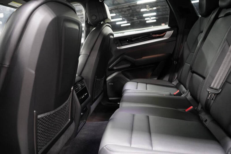 2024 Porsche Cayenne