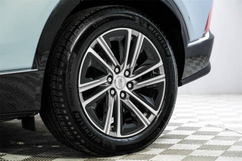 2024 Cadillac LYRIQ Luxury 1