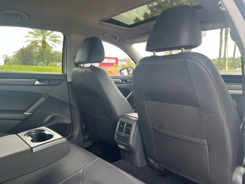 2020 Volkswagen Passat R-Line