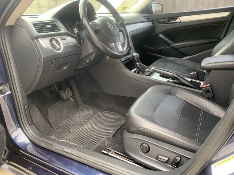 2013 Volkswagen Passat SE PZEV