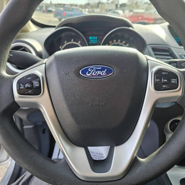 2017 Ford Fiesta SE