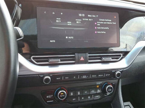 2022 Kia Niro Touring Special Edition