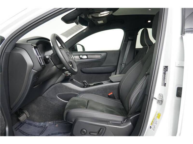 2023 Volvo C40 Recharge Twin Ultimate