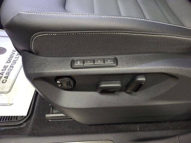 2026 Volkswagen Atlas Cross Sport SEL R-Line Black 4Motion