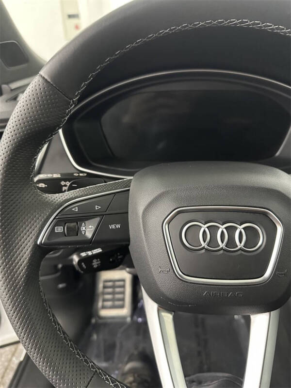 2022 Audi SQ5 Sportback 3.0T quattro Premium Plus