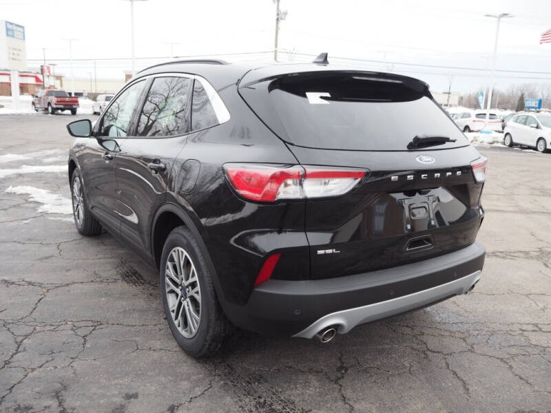 2021 Ford Escape SEL