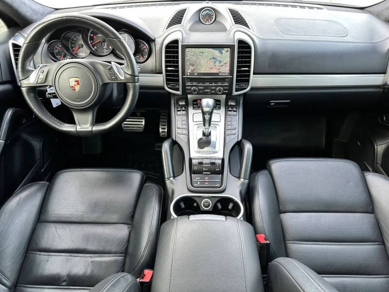 2013 Porsche Cayenne