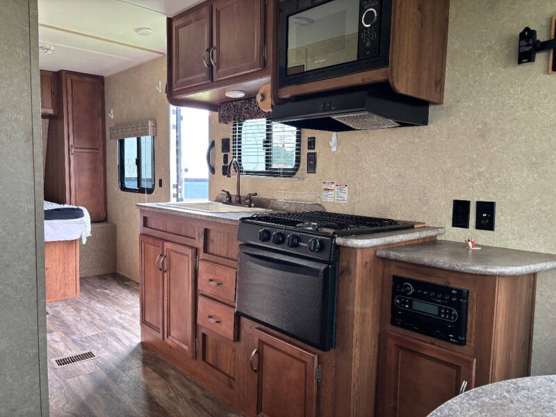 2017 Gulfstream Conquest SE 20QBG