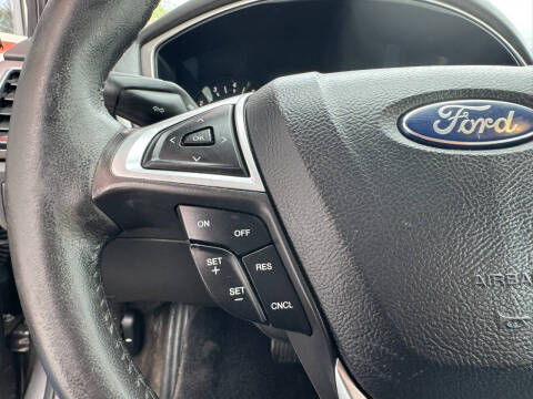 2014 Ford Fusion SE