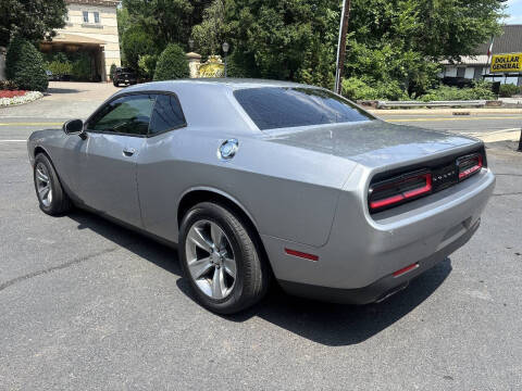 2017 Dodge Challenger SXT