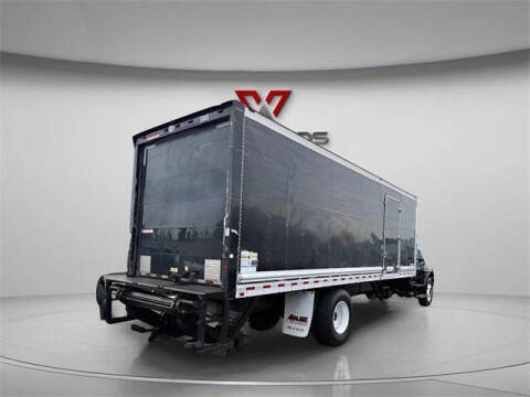 2018 International DuraStar 4300