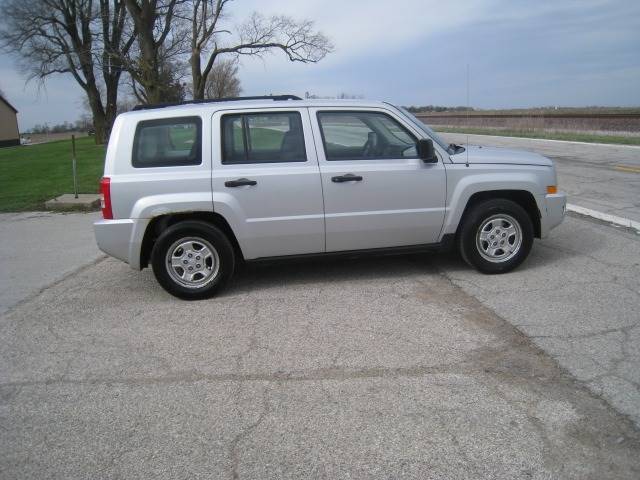 2009 Jeep Patriot for sale at BEST CAR MARKET INC in Mc Lean IL
