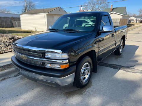 2002 Chevrolet Silverado 1500 for sale at Renaissance Auto Network in Warrensville Heights OH