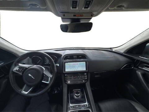 2020 Jaguar F-PACE 25t Prestige