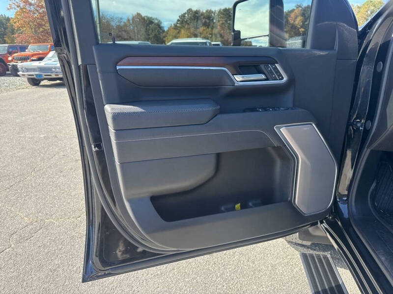 2025 GMC Sierra 2500HD