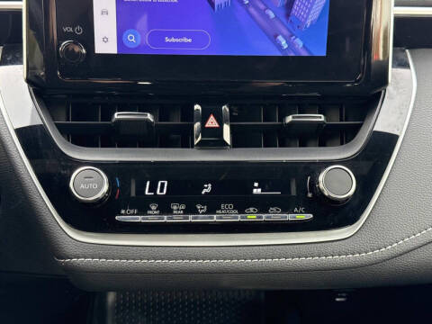 2024 Toyota Corolla Hatchback SE