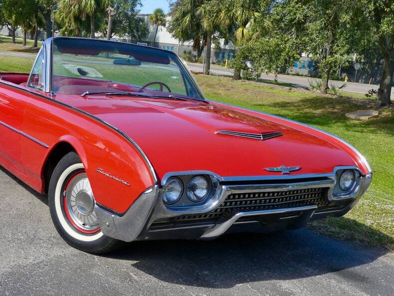1962 Ford Thunderbird