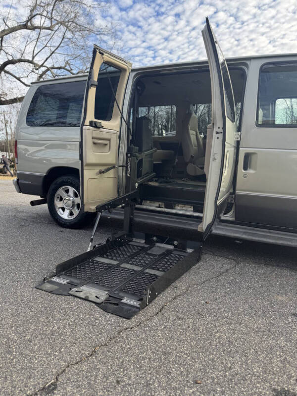 2006 Ford E-Series E-150 XL