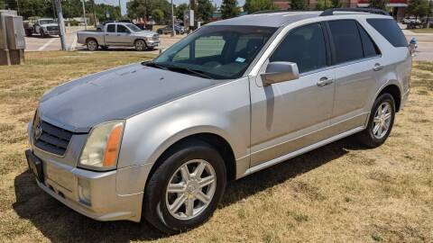 2005 Cadillac SRX for sale at Texas Select Autos LLC in Mckinney TX
