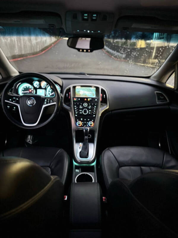 2012 Buick Verano Leather Group
