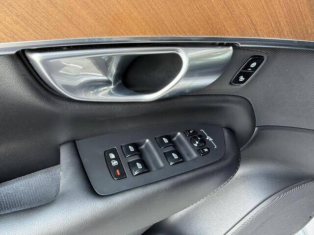 2024 Volvo XC90 B6 Plus Bright Theme 7P