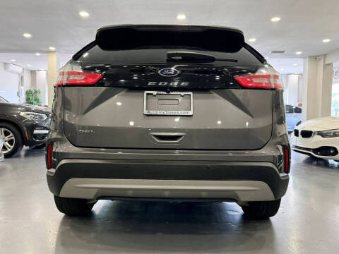 2021 Ford Edge
