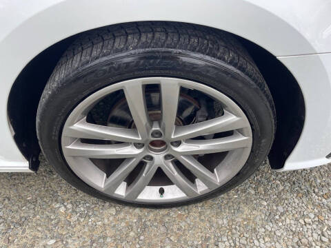 2017 Volkswagen Passat 1.8T R-Line