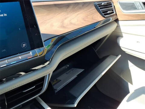 2025 Volkswagen Atlas SE