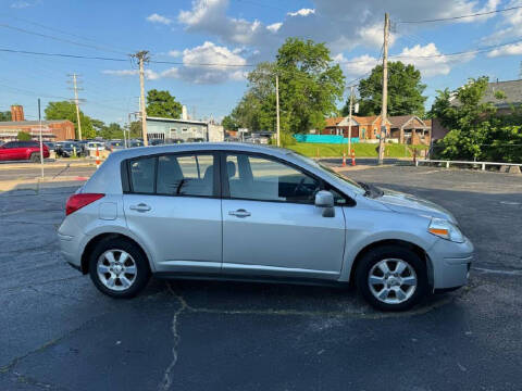 2012 Nissan Versa 1.8 SL