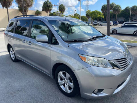 2011 Toyota Sienna XLE 8-Passenger