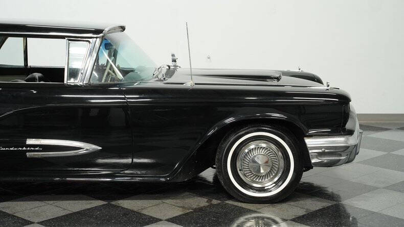 1959 Ford Thunderbird