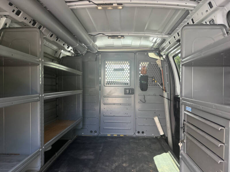 2017 Chevrolet Express 2500