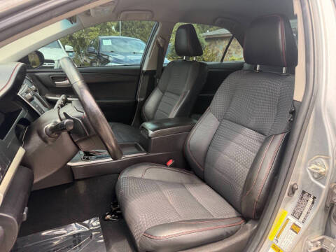 2015 Toyota Camry SE