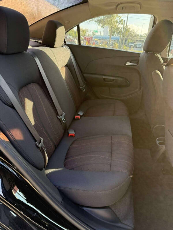 2016 Chevrolet Sonic LT Auto